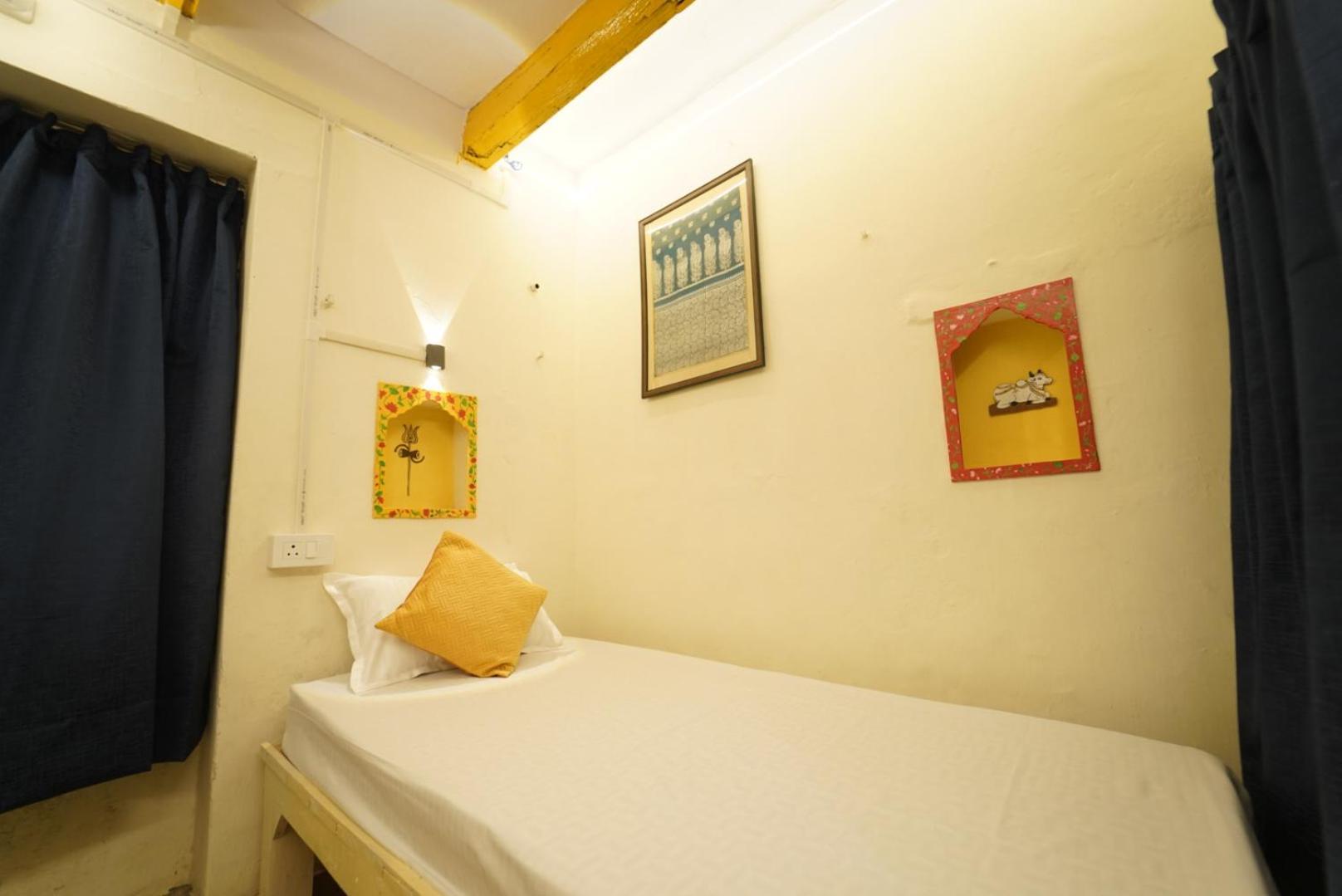 Kailash Heritage Homestay バラナシ エクステリア 写真