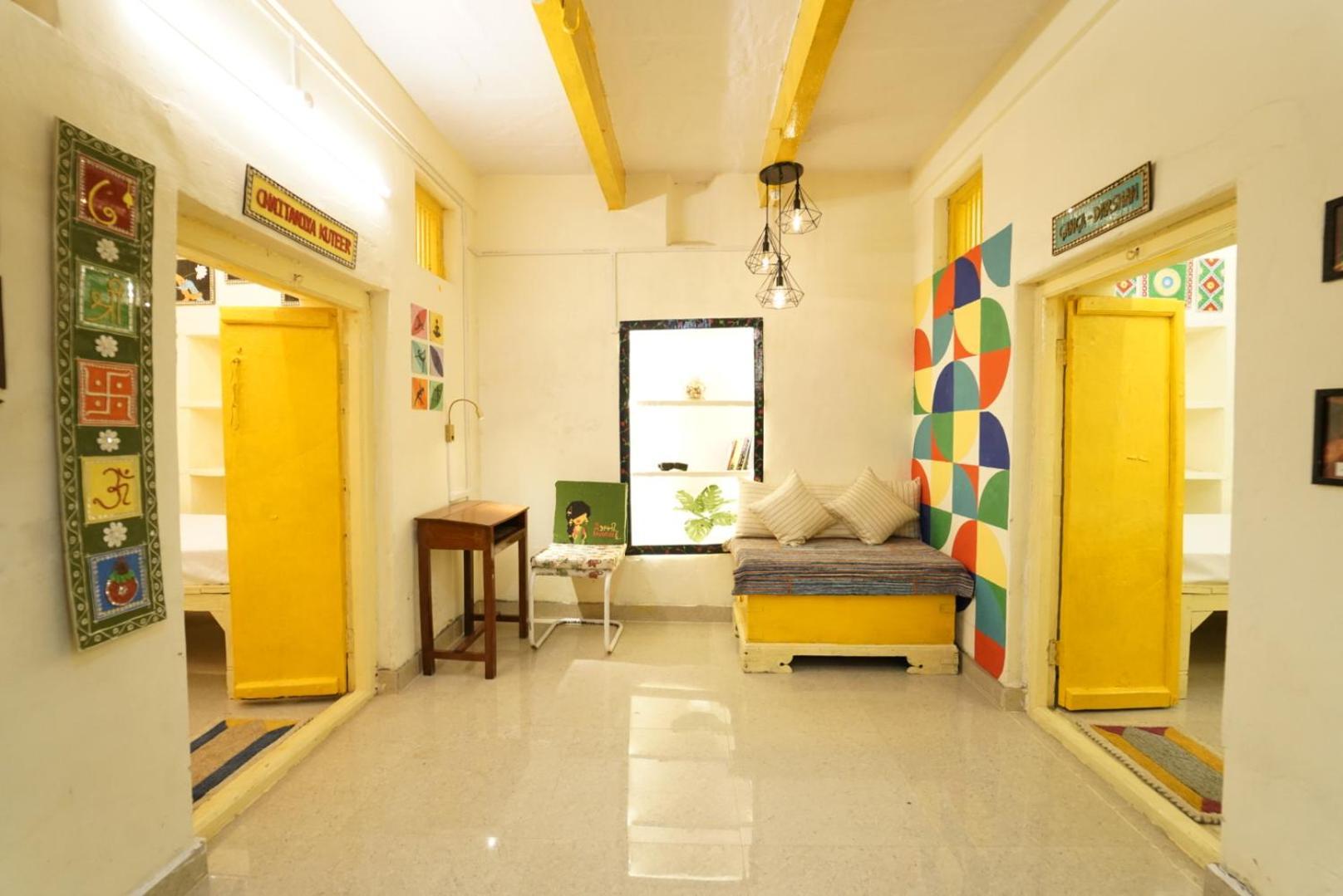Kailash Heritage Homestay バラナシ エクステリア 写真